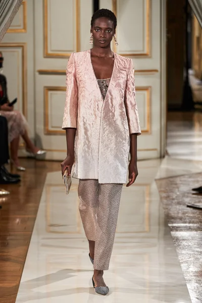 Look 26